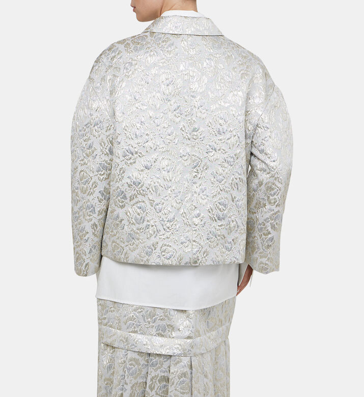 جاكيت قصير بصف أزرار