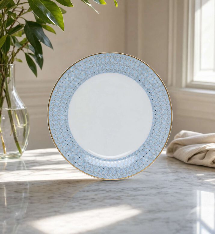 Imperial Blue Lattice Circular Plate, Model View