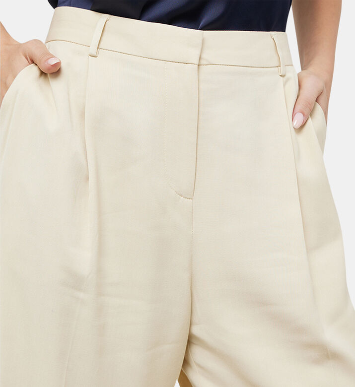 بنطال جونا عالي الخصر