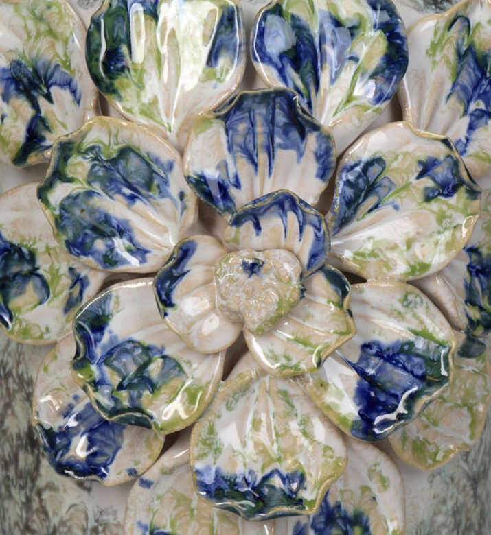 مزهرية منقوشة بأزهار 14×13×18.5 سم