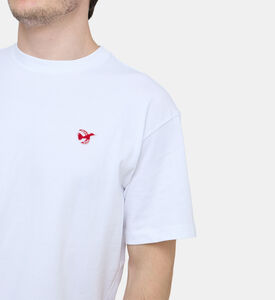 تيشيرت بتطريز طائر سلام