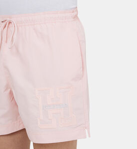 سروال سباحة بشعار مطرز