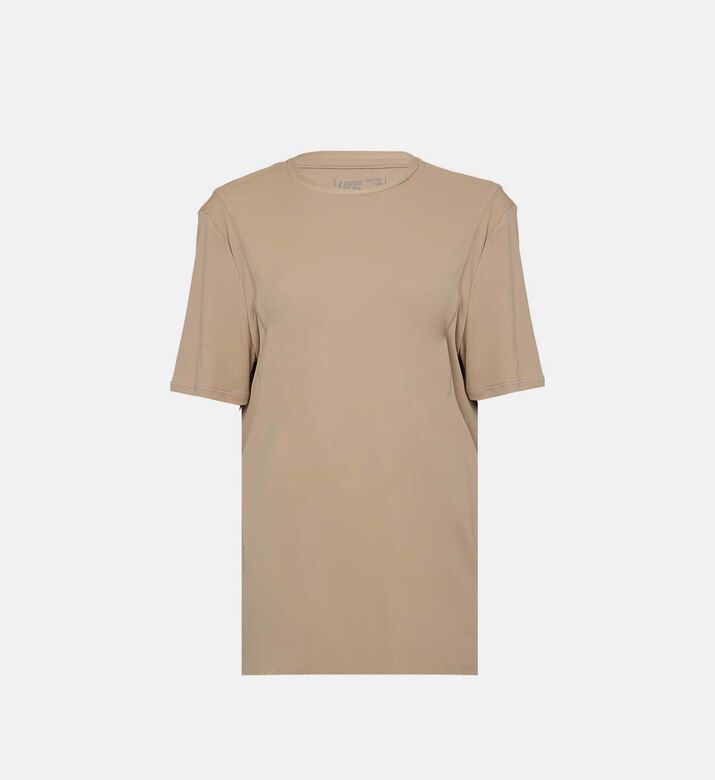 تيشيرت بقصة فضفاضة بقماش قابل للتمدد