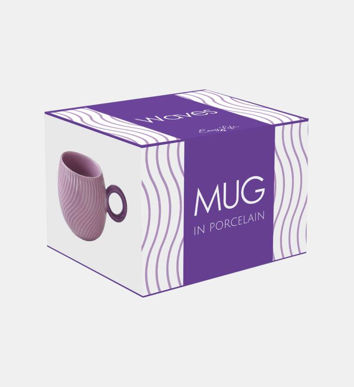 كوب بورسلين بنمط مموج بلون أزرق مائي