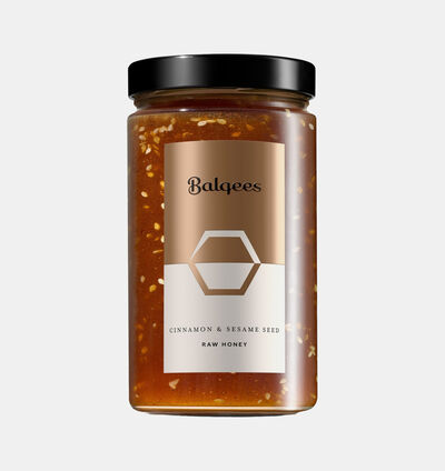 Raw Honey With Cinnamon And Sesame Seeds