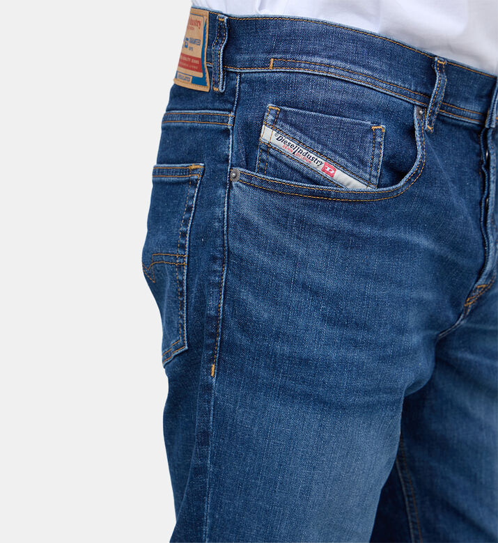 D-finitive Tapered Denim Pants