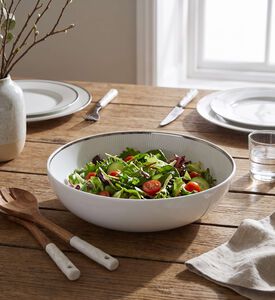 Spal Chic Porcelain Round Salad Bowl, Model View