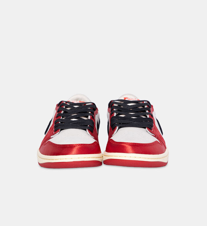 سنيكرز اير جوردان 1 ريترو أسفل الكاحل أو جي