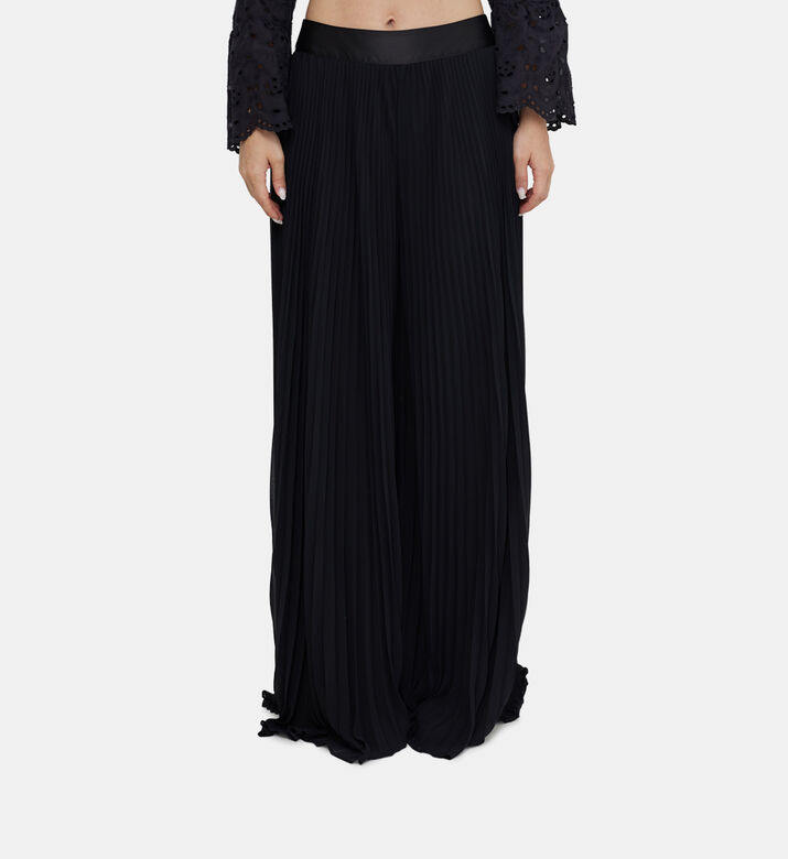 Wide-legged Flared Pleated Pants