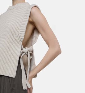 سترة فيرموس بدون أكمام بياقة دائرية مضلعة