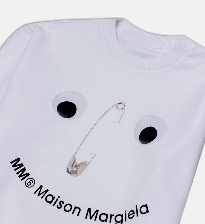 سترة برقبة دائرية بتصميم عيون جاحظة سترة برقبة دائرية بتصميم عيون جاحظة