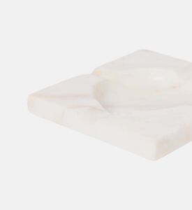 منفضة سجائر رخامية بلمسة لامعة