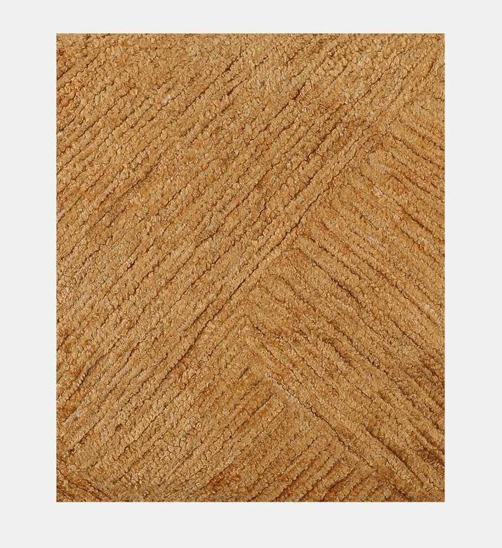 وسادة مطرزة من إيلا تشينيل