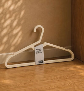 Home Deco and More Rounded Edges Clothes Hanger 5-piece Set, Packshot View