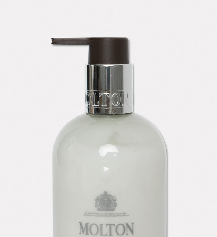 Molton Brown Geranium Nefertum Body Lotion 300 Ml, Packshot View