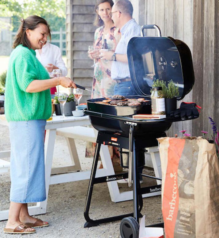 Barbecook Magnus Comfort Charcoal Barbecue, Packshot View