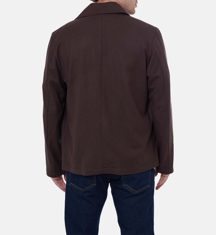 قميص فضفاض بأكمام طويلة وصف أزرار