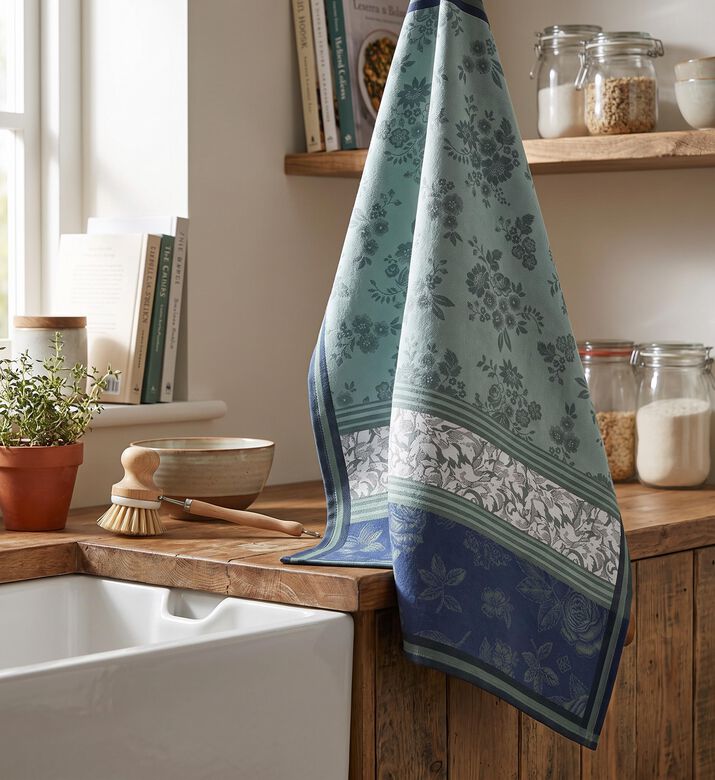 Jacquard Romance Cotton Linen Tea Towel, Model View