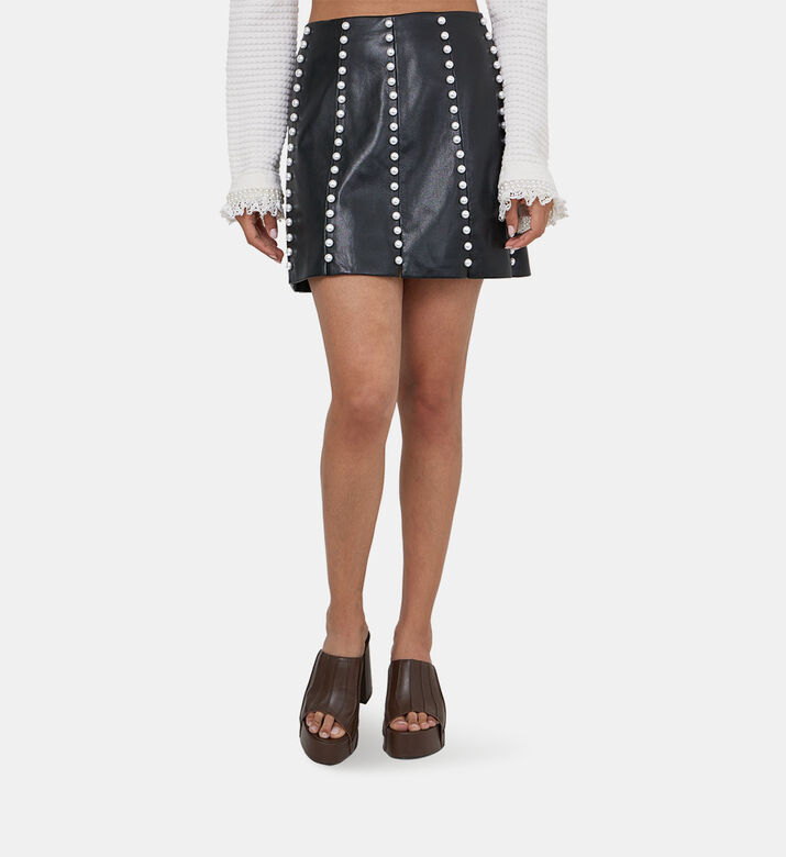 تنورة ليشيا مزينة بخطوط