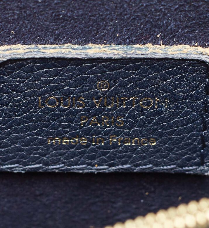 حقيبة فيكتوار لويس فويتون بنقشة العلامة وجزء أزرق داكن مملوكة مسبقًا