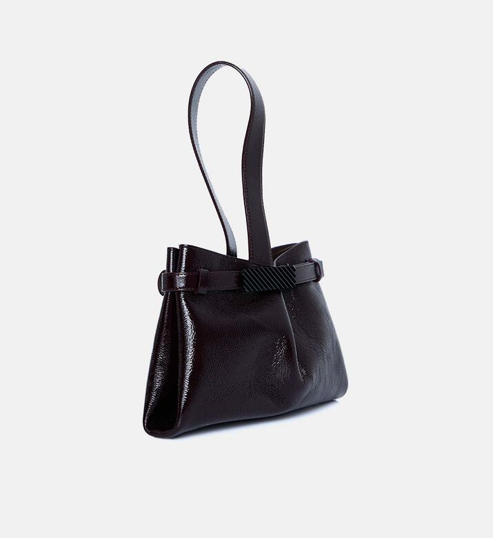 حقيبة كلاتش يد جلد مشدود بقطعة معدنية