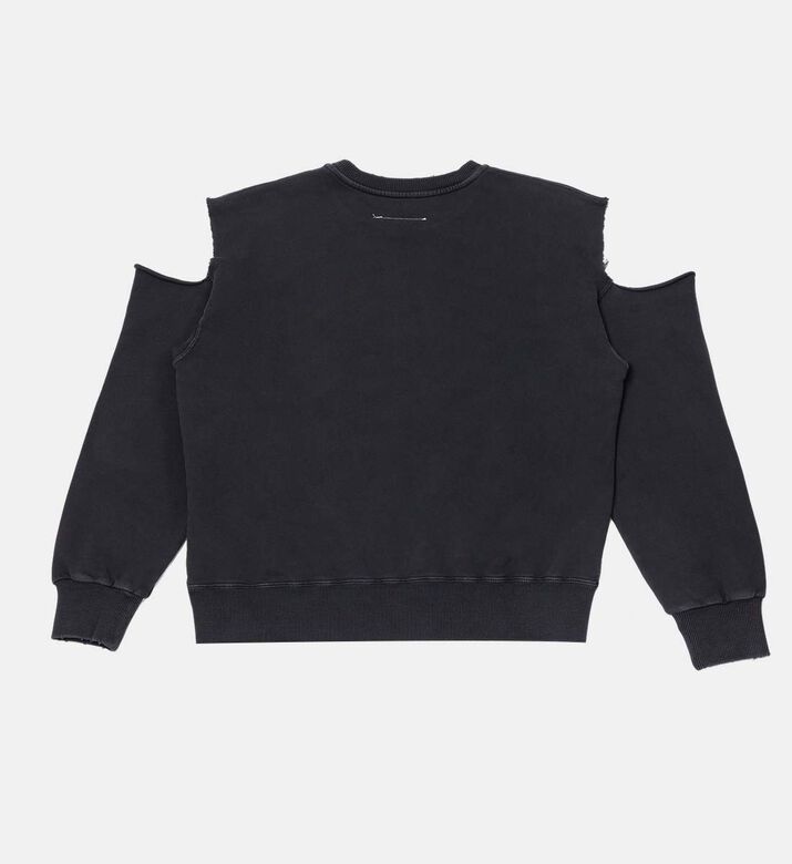 سويت شيرت بفتحة كتف