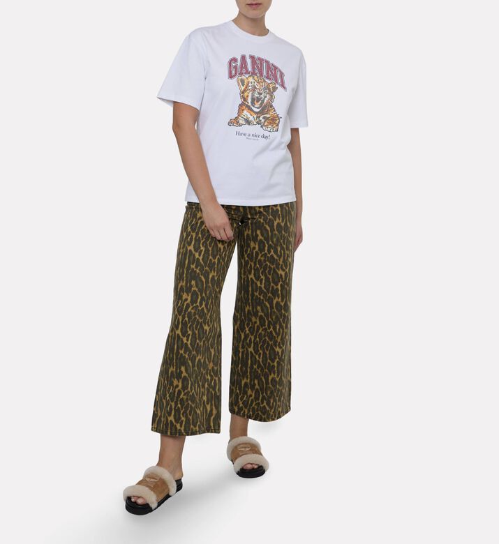 Ganni Ts, Model View