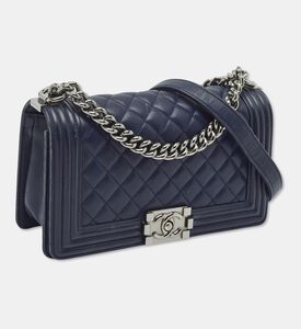 Chanel Preowned Chanel Quilted Leather Boy Flap Bag, Packshot View