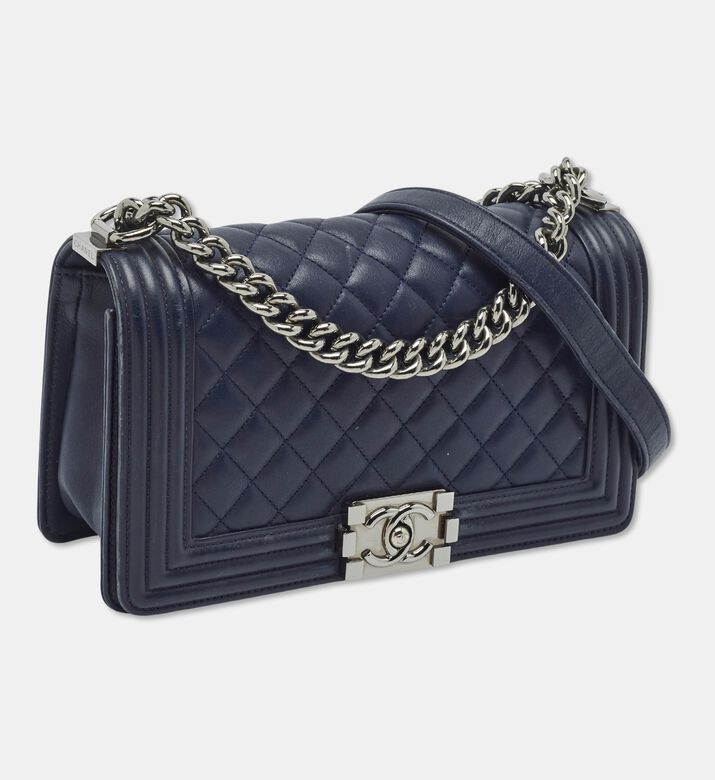 Chanel Preowned Chanel Quilted Leather Boy Flap Bag, Packshot View