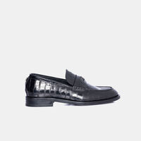 Crocodile-embossed Pattern Loafers