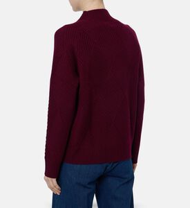 Carter and White Sweater Tamara, Model View