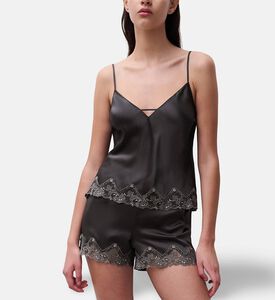 Chantelle Short, Model View