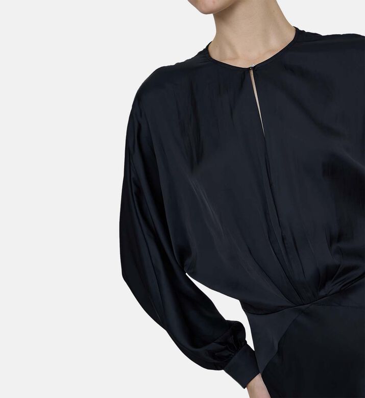 Ruiko Satin Round Neck Midi Dress
