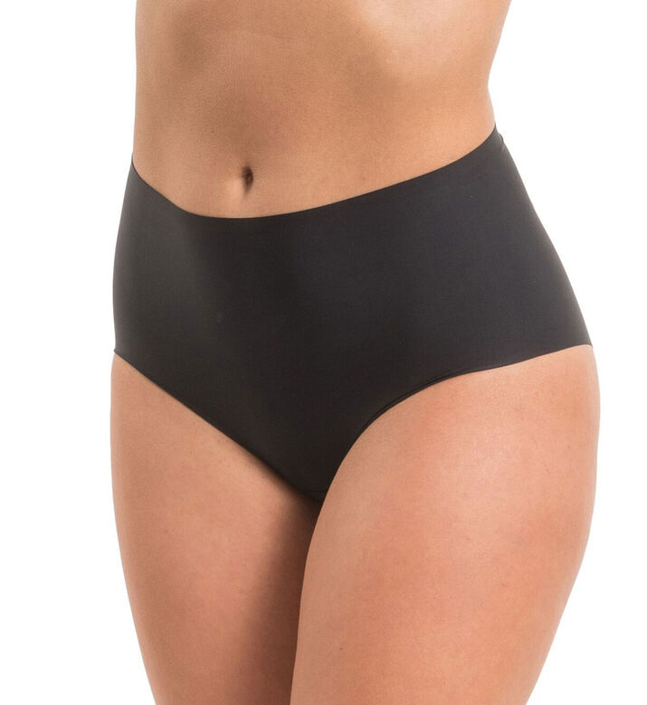 حلم اللباس الداخلي القصير غير المرئي