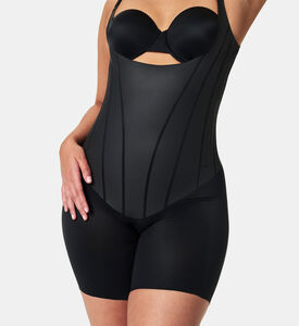 بودي سوت مفتوح الصدر بطول منتصف الفخذين