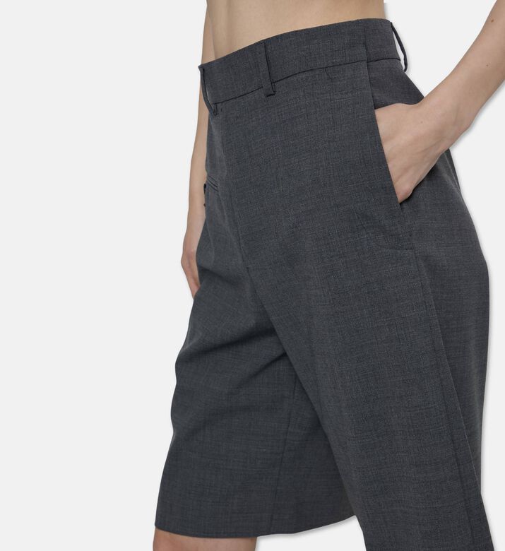 MM6 Welt Pocket Regular-fit Shorts, Model View