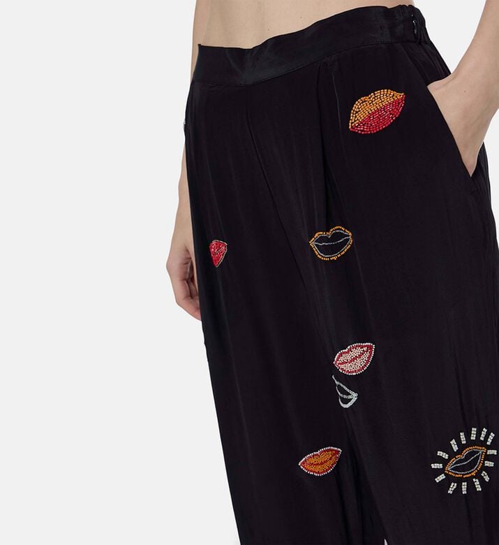 Farm Rio Beaded Kisses Regular-fit Pants, Model View