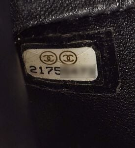 Chanel Leather Sequins Tile Brasserie Mosaic Small Boy Bag Preowned Chanel Leather Sequins Tile Brasserie Mosaic Small Boy Bag Preowned