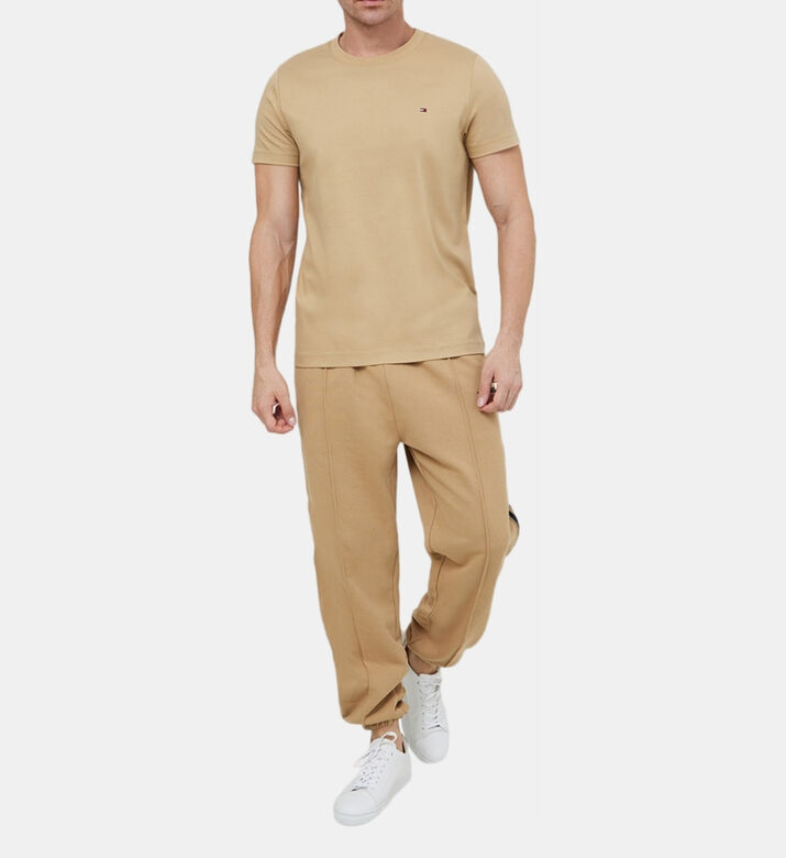 تيشيرت برقبة مستديرة بلوغو تيشيرت برقبة مستديرة بلوغو