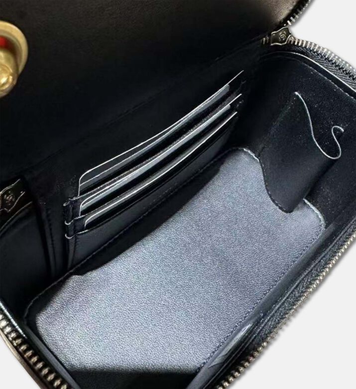 Chanel Chanel Black Lambskin Matelasse Chain Vanity Bag Preowned, Packshot View Chanel Chanel Black Lambskin Matelasse Chain Vanity Bag Preowned, Packshot View