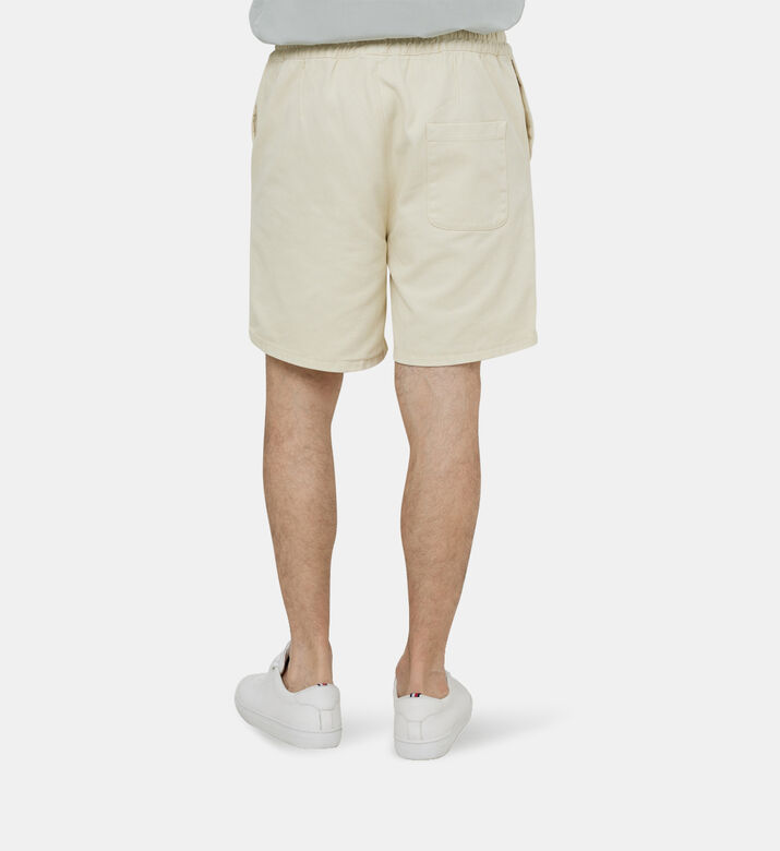 شورت تويل بقصة مستقيمة