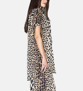 Niluu Shirt Logan, Model View