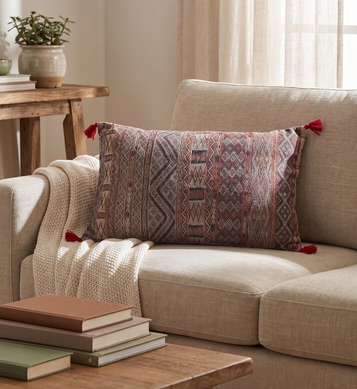 Home Deco and More Zigzag Digital Printed Pillow, Packshot View