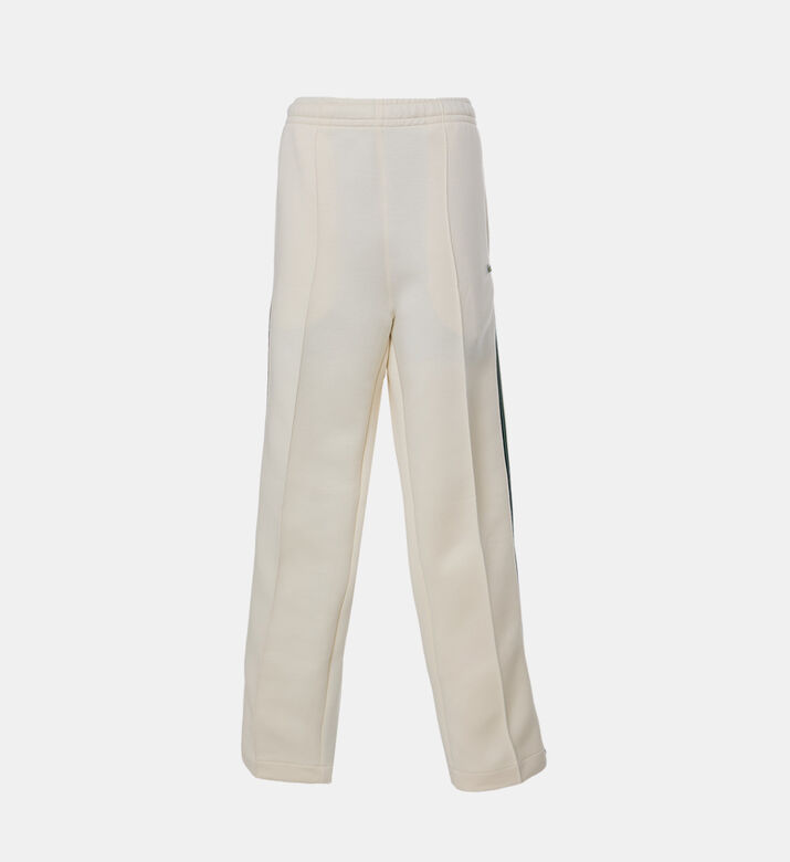 بنطال رياضي يضيق نحو الأسفل