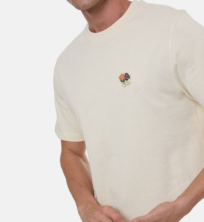 Les Deux Felipe Patch Short-sleeve T-shirt, Model View