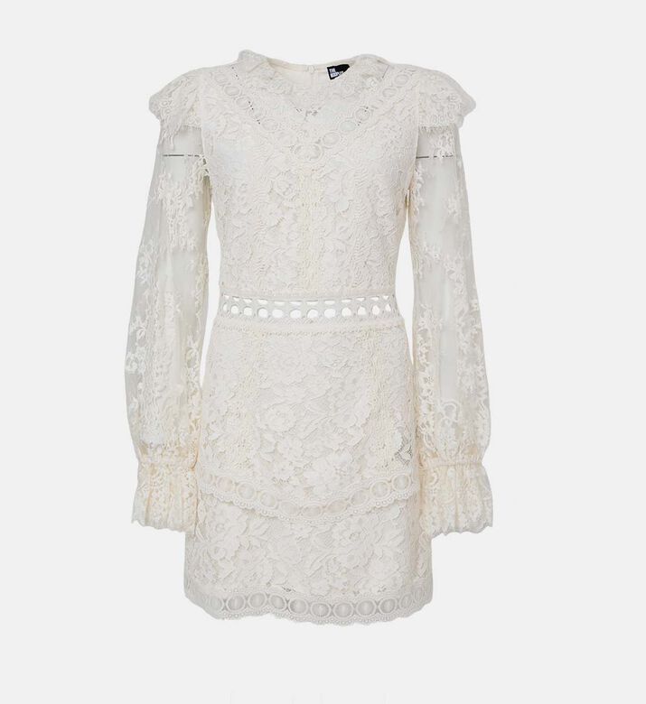 فستان دانتيل شفاف بأكمام طويلة وأساور مكشكشة