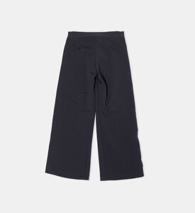 بنطال غير رسمي واسع الساقين