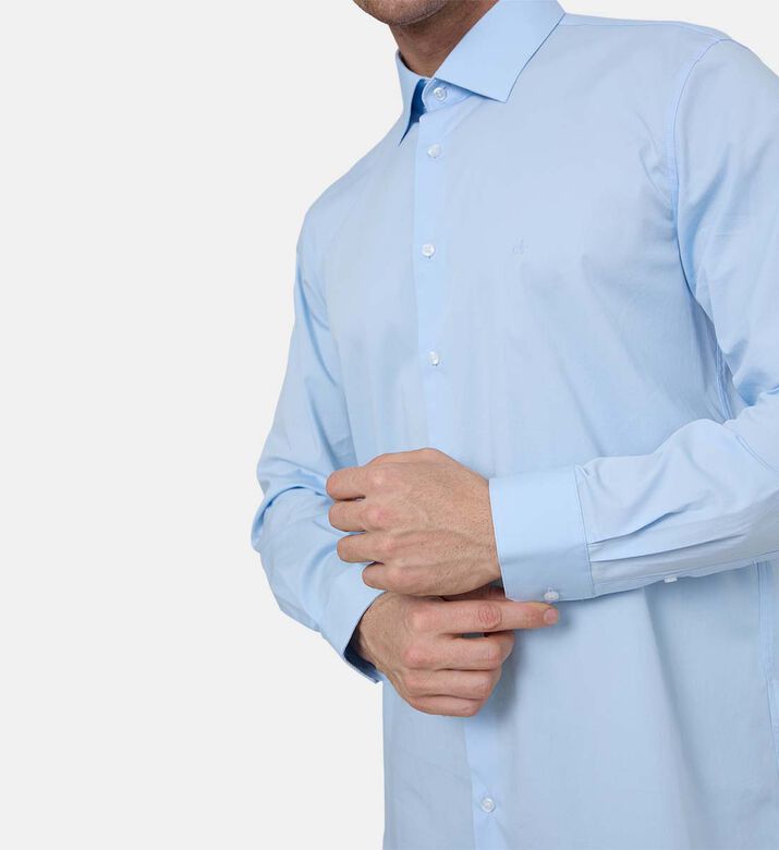 قميص بوبلين بقصة ضيقة وممتدة