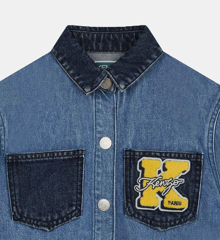 جاكيت دنيم بياقة متباينة جاكيت دنيم بياقة متباينة