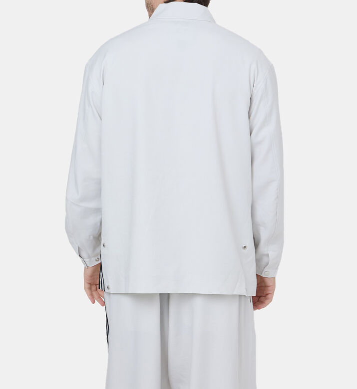 جاكيت بتفاصيل مخططة